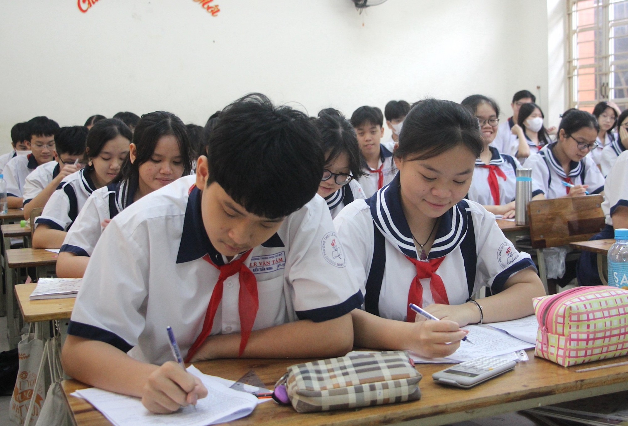 Học phí năm 2024: TPHCM đề xuất giảm tới 80% ở mọi cấp học