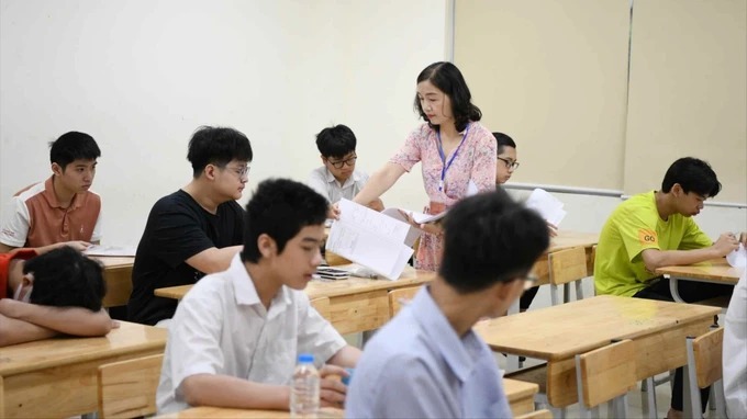 Thi vào 10 năm 2025: Hà Nội dự kiến công bố đề minh hoạ vào cuối tháng 8